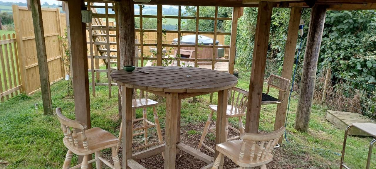 巴斯 Norwell View Farm Glamping With Hot Tubs酒店 外观 照片