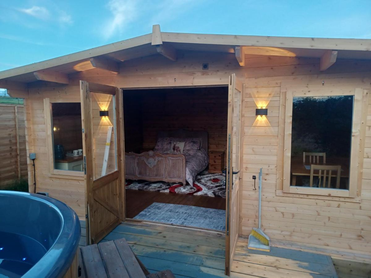 巴斯 Norwell View Farm Glamping With Hot Tubs酒店 外观 照片